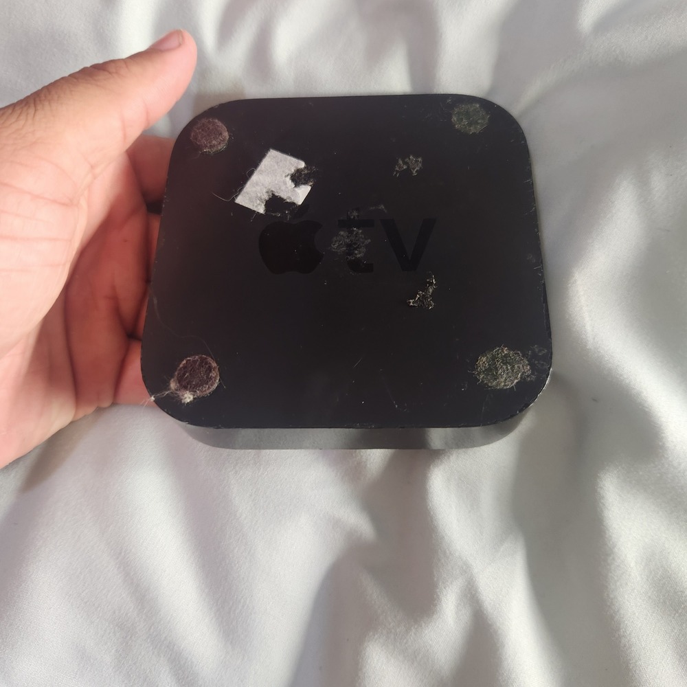 Apple TV A1469 (3rd Generation) Media Streamer - Black -not TESTED